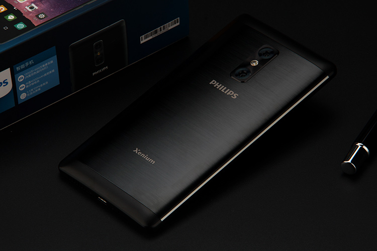 new philips xenium x598 smartphone