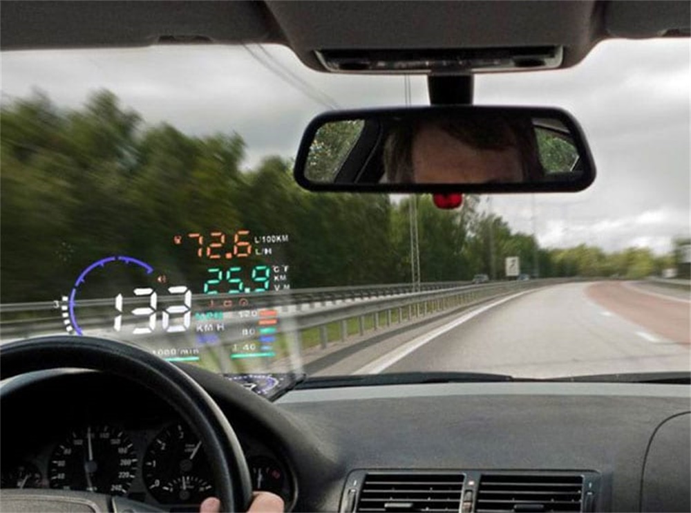 Скорость на стекле автомобиля. BMW x5 head up display. Проекционный дисплей БМВ х5. HUD проектор на лобовое стекло e60. HUD проектор скорости на лобовое стекло автомобиля car display a8.